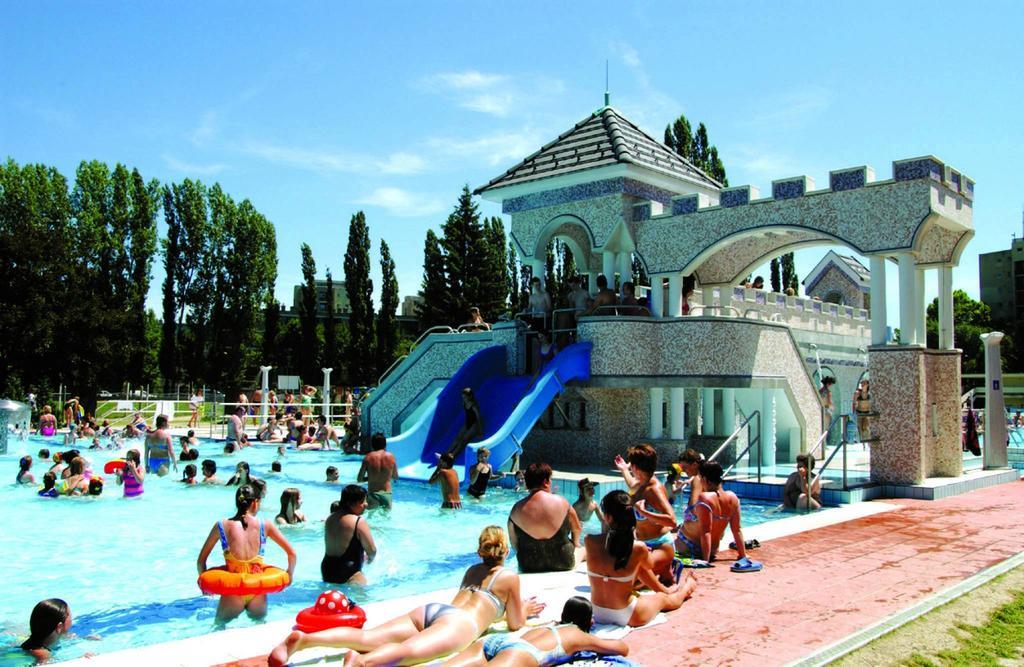 Veva Apartman - Eger Maganszallashely Екстер'єр фото